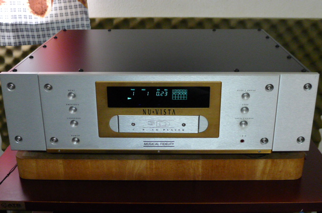 Musical Fidelity Nu-Vista 3D High-end CD Player, Limited-Edition  (Used) SOLD P1160633