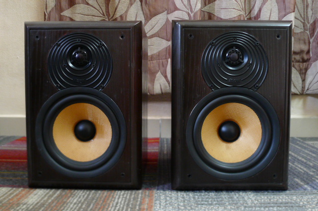 B&W CDM2 Bookshelf Speakers (Used) SOLD P1160845