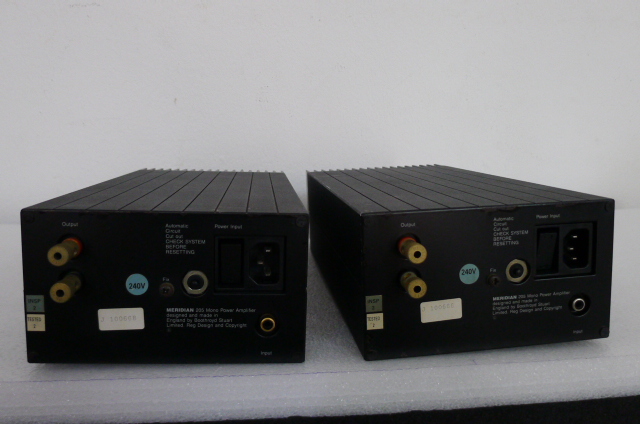 Meridian 205 Monoblocks Power Amplifier (Used) SOLD P1170119