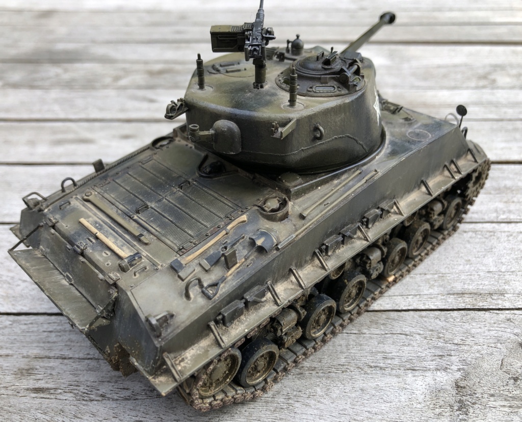 Sherman M4A3 "Easy Eight" 1/35 Ryefield Model (Sans intérieur) Terminé le 26/09/2020 Img_3412