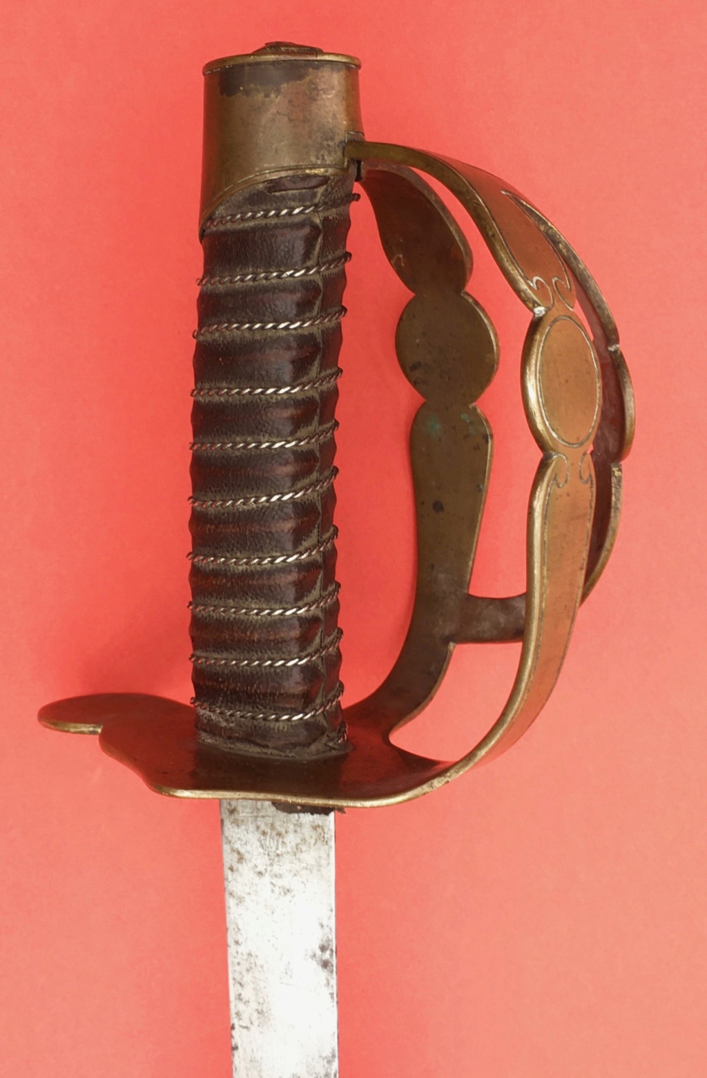 sabre de dragon 1781 - variante révolutionnaire? Img_5113