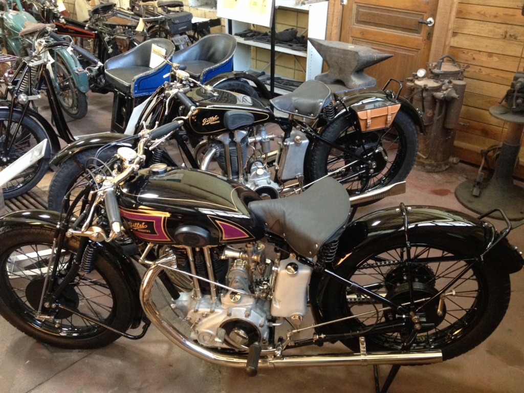 Balade improvisé au musée des motos anciennes a Habay-la-Neuve (Belgique) Img_5020
