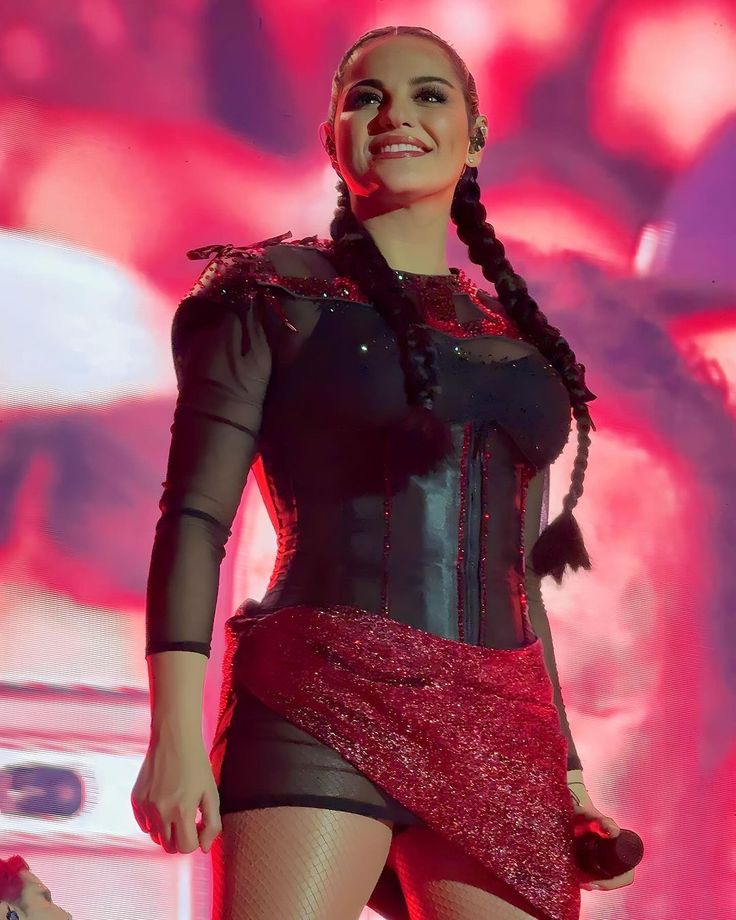 Maite Perroni - Page 29 23d57e10