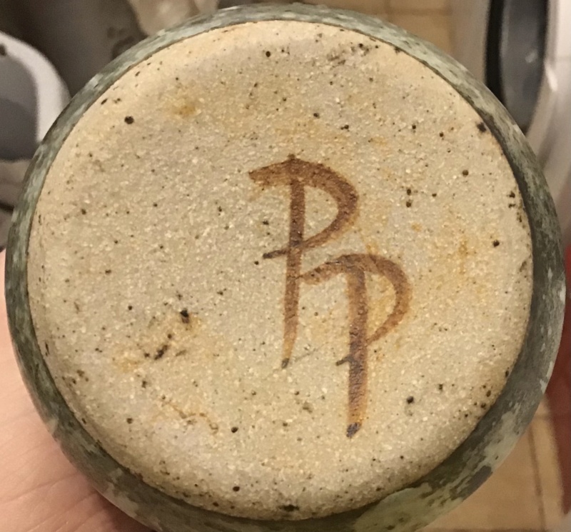 Stoneware Mug PP mark - Pauline Paterson, Black Mountain Pottery, Wales 76e13410