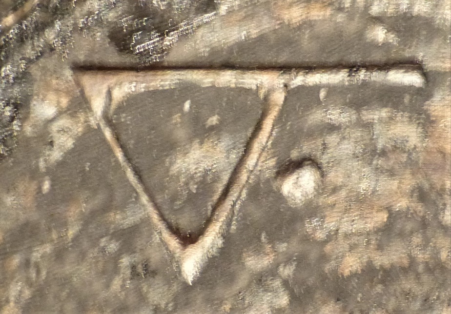 Raku cup - P mark or triangle - Pypers Wynd?  P1110616