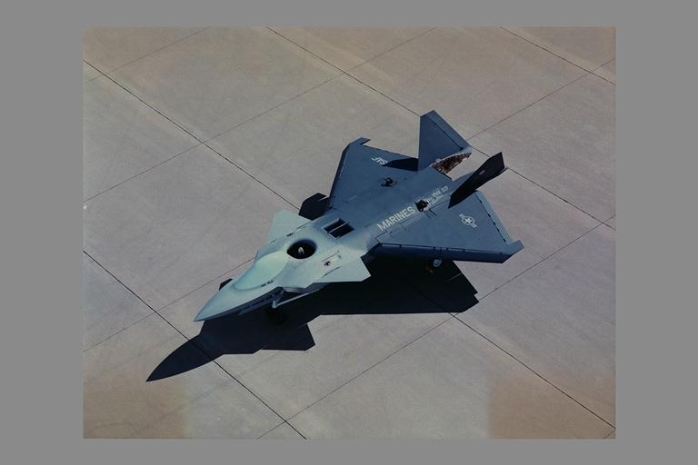 5th gen light mulltirole fighter/Mikoyan LMFS - Page 10 X-32-a11