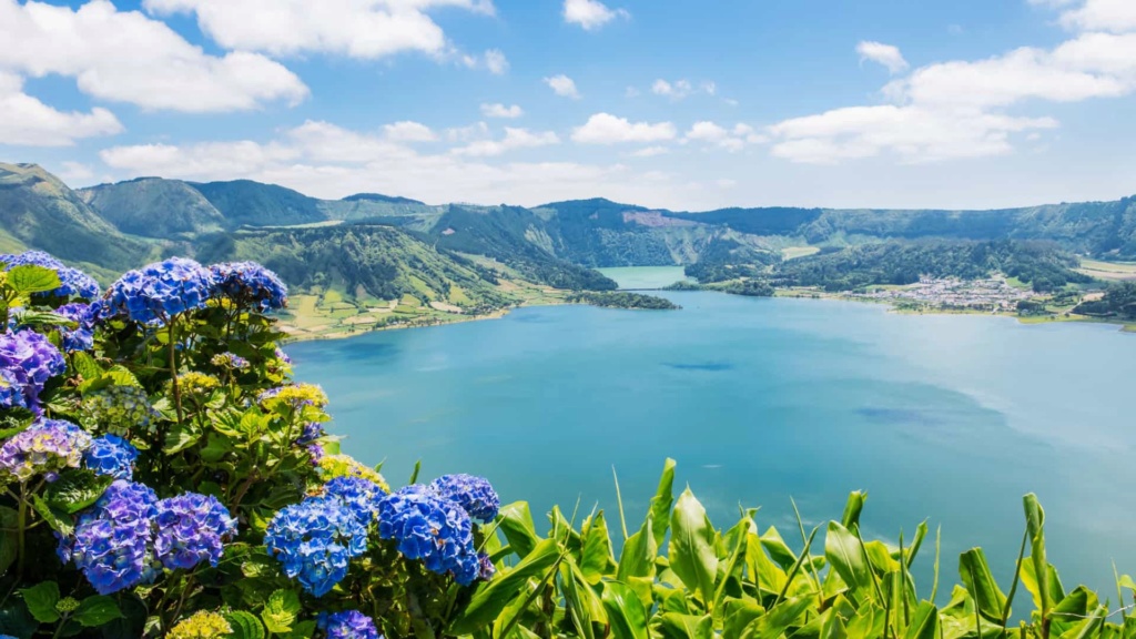 New York Times volta a lembrar Açores como lugar a visitar em 2019 Naom_523