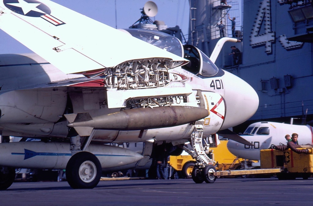 [GB La Guerre du Vietnam] Grumman A-6A Intruder - Hobby Boss - 1/48 51473710