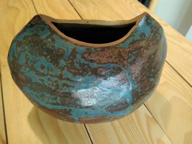 Vase sculpturale en grès emaillé signature à identifier  Img_2019