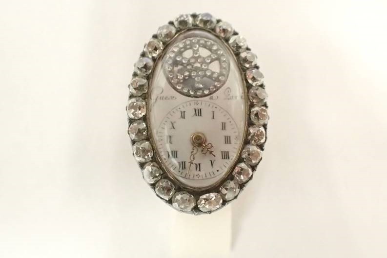 Une très jolie montre-bague de GUEX circa 1800 Guez_110