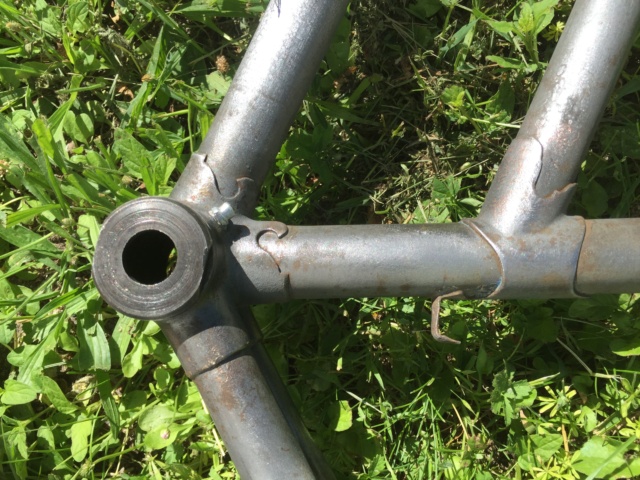 Un petit coup pouce pour dater et identifier ce vélo 1d863e10