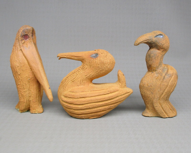 can anyone identify these bird figurines ? mid century / vulture etc  1609x10