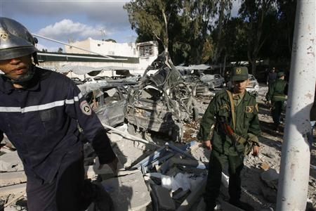 Ce que signifie l'Algerie pour les etrangers ( ames sensibles d'abstenir) Sans_t24