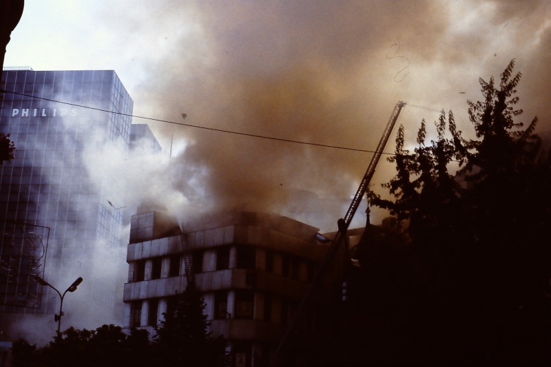 Juin 1990 incendie magasin Esders centre de BXL Pict0174