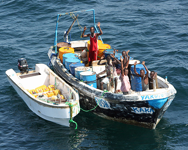 Piraterie au large de la Somalie : Les news... (Partie 2) - Page 47 Img_1610