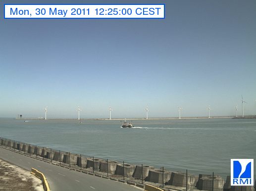 Photos en direct du port de Zeebrugge (webcam) - Page 35 Zeebru15