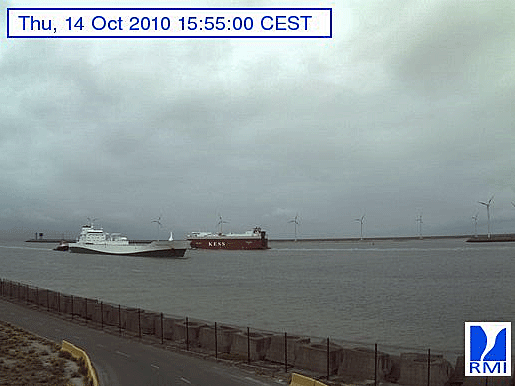 Photos en direct du port de Zeebrugge (webcam) - Page 29 Zeebru18