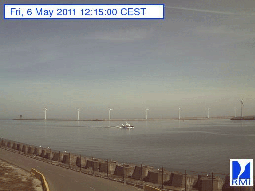 Photos en direct du port de Zeebrugge (webcam) - Page 35 Zeebru41