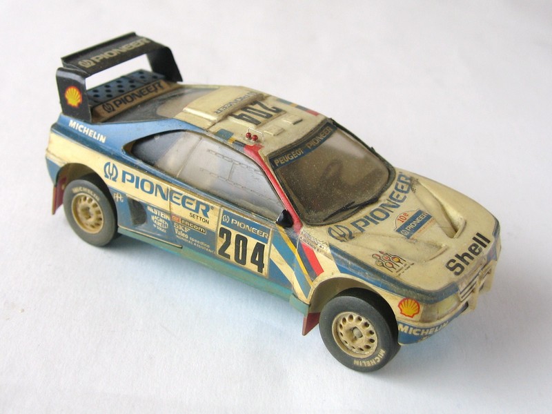 PEUGEOT 205 & 405 du PARIS DAKAR Réf 80145 & 80190 405t1610