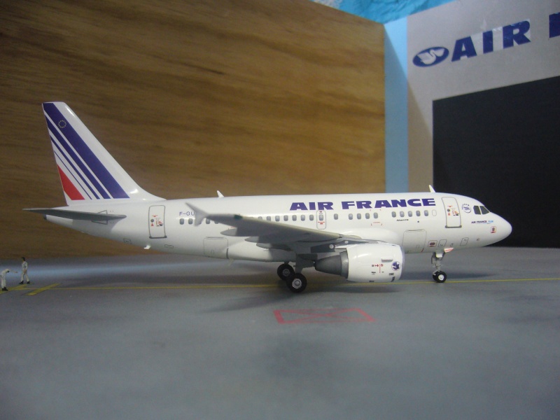 BABYBUS A318-111 AIR FRANCE/CONTRAILS-REVELL-NASCA P1050840