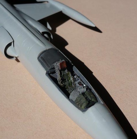 [Italeri (Esci)] 1/72 - Lockheed F-104G Starfighter - Force Aérienne Belge  - Page 5 510