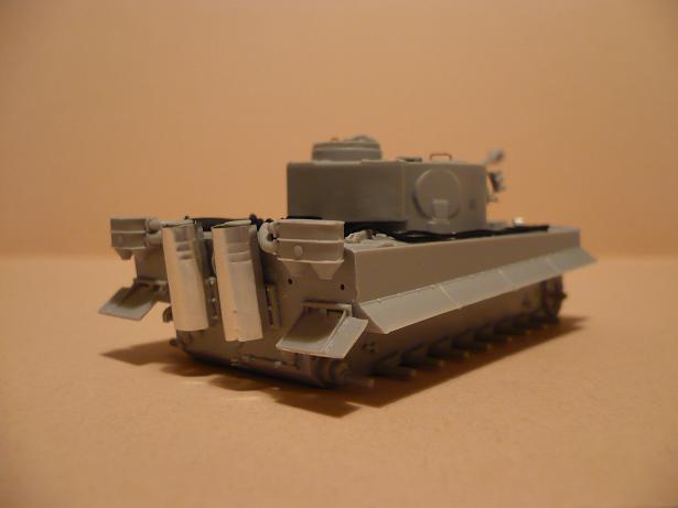 Tigre I Early Prod. - 1/72 - Trumpeter P1040910
