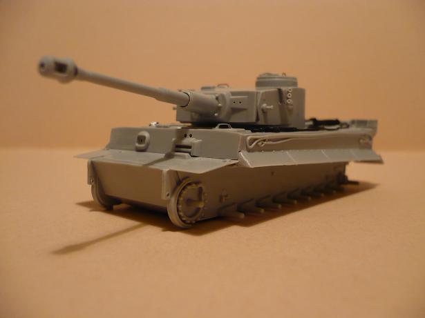Tigre I Early Prod. - 1/72 - Trumpeter P1040913