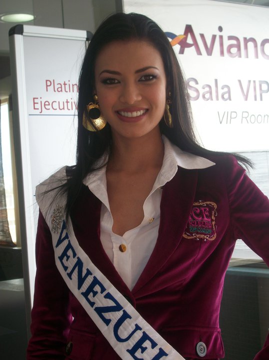 Angela Ruiz (VENEZUELA 2011) 16563810