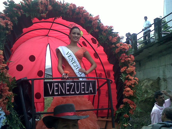 Angela Ruiz (VENEZUELA 2011) 16653710