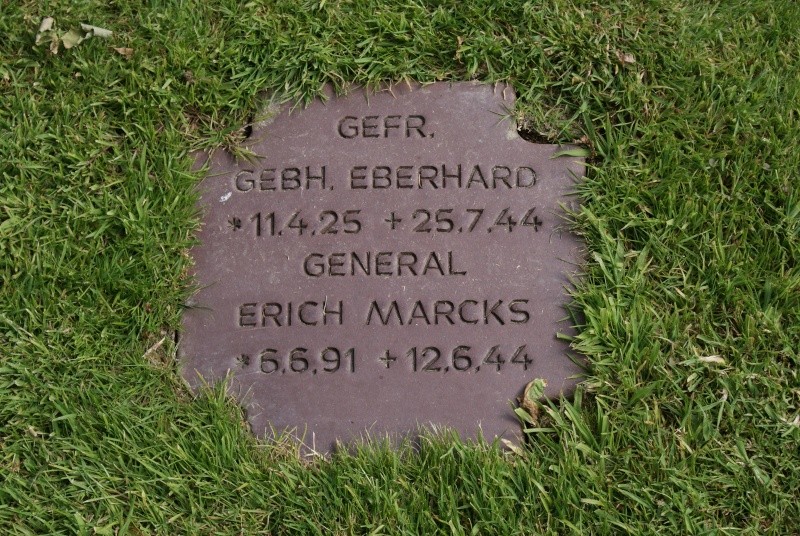 Cimetière Allemand de Marigny ( Normandie ) Norman16