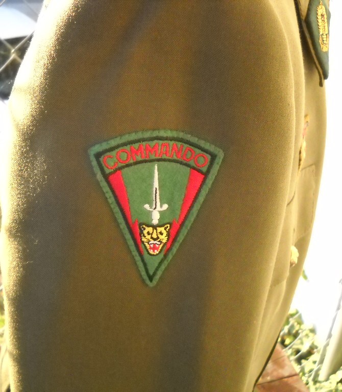 Zaire Commando Dress Uniform Dscn1529