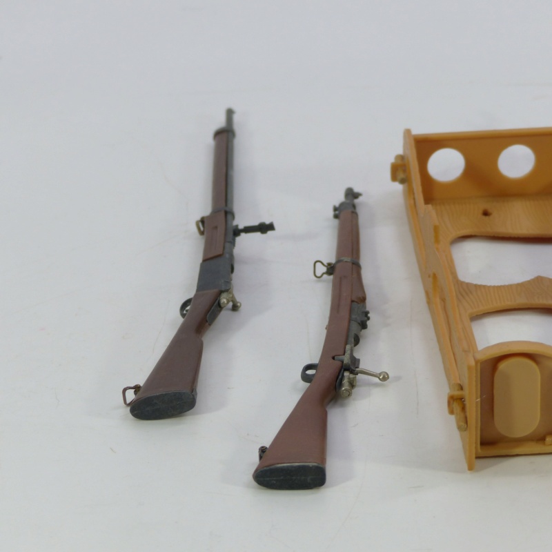 Râtelier de 5 fusils miniatures FJ de la Grande Guerre 1918/1968. 7004fd10