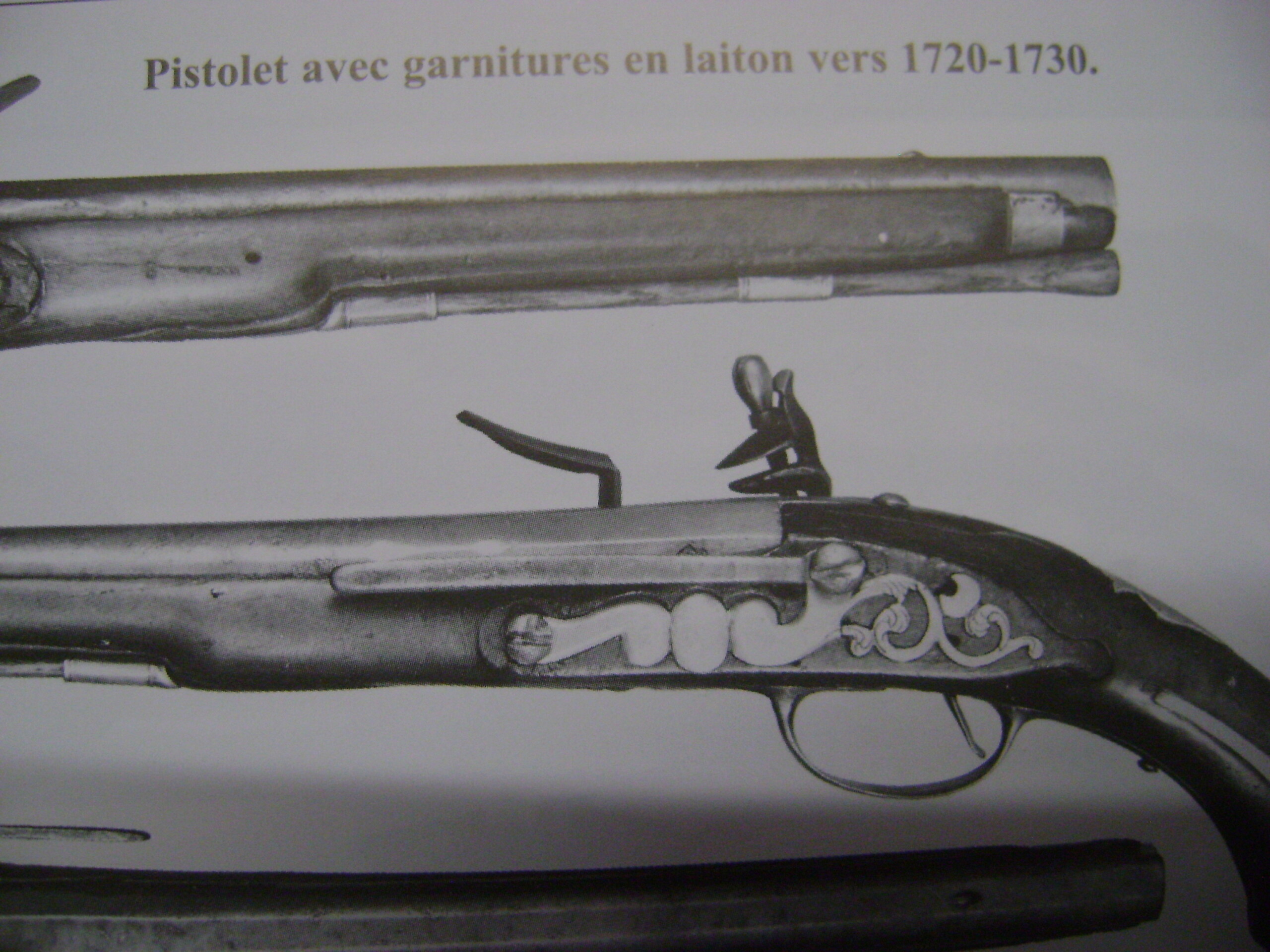 Pistolet à silex début XVIIIe Dsc05435