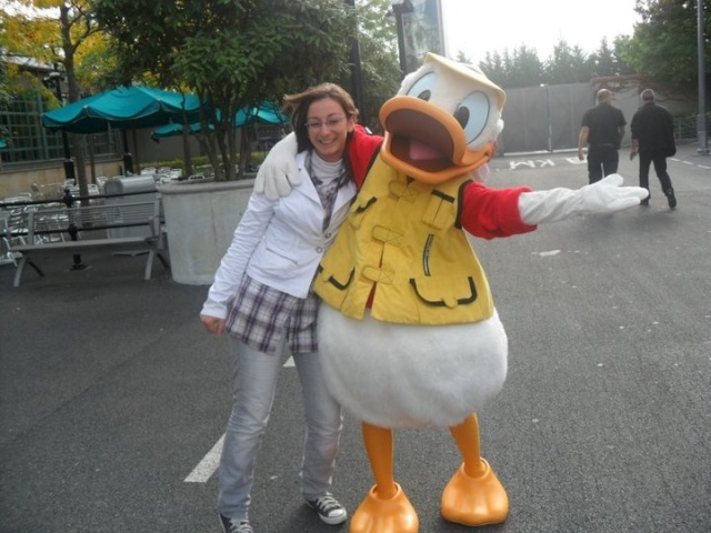 Photos avec les characters/personnages - Page 35 Donald10