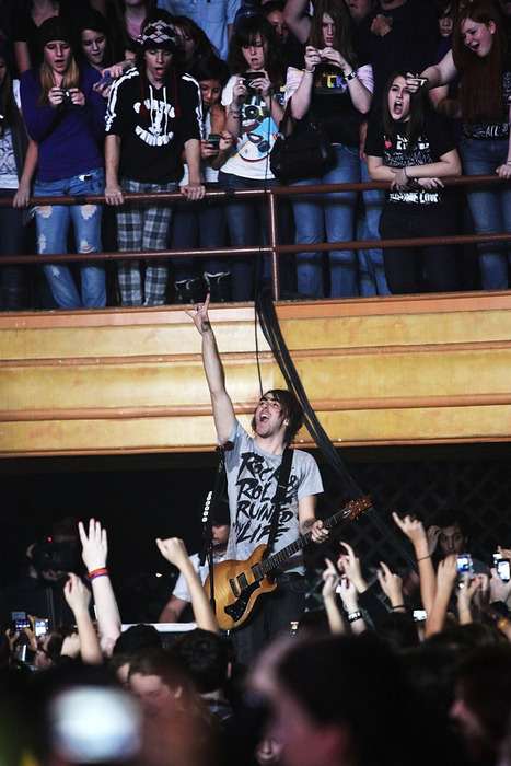 All Time Low - Page 3 Tumblr35