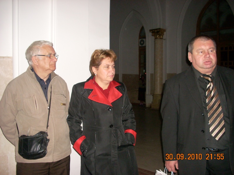 Intalnire cu membri ai Societatii pentru Cultura Romaneasca "Mihai Eminescu" din regiunea Cernauti si cu alti romani basarabeni Divers11