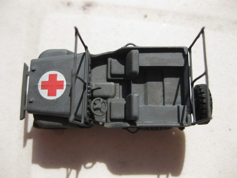 Jeep Willys M.B. Ambulance [Hasegawa , 1/72 ] FINI ! - Page 4 Photo226