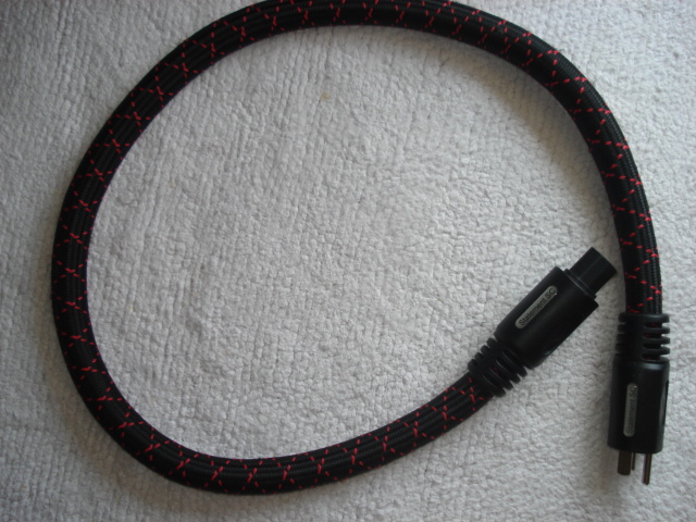 Isotek Elite Power Cable 1.5 Meter fitted with Furutech FI-15-G  IEC (Used)SOLD Statem11