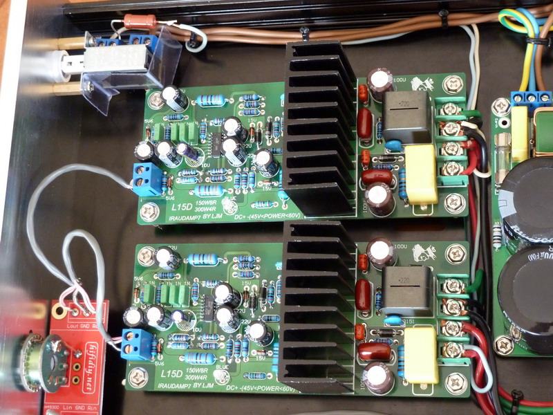 AMPLl IRS2092 IRAUDAMP7 200+200W P1000011