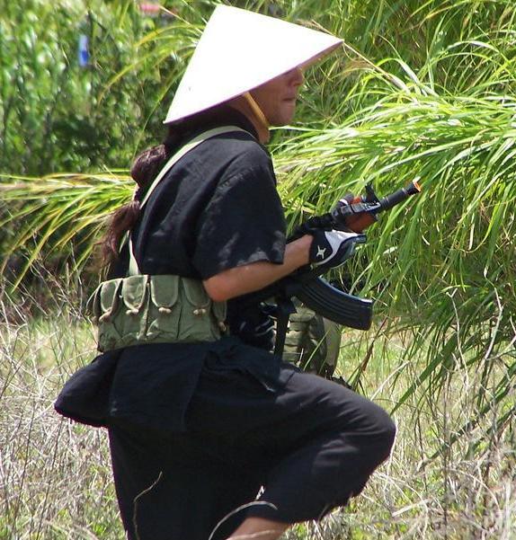 Post your best airsoft outfits and Weapon loadouts here! Vietco10
