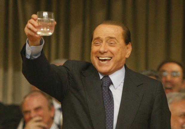 Berlusconi più filo-cattolico che mai Berlus12
