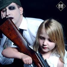 I Giovani e il Rock Satanico - Pagina 2 Manson12