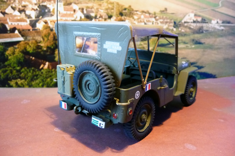 JEEP MB 1943 & JEEP UNIVERSAL DANS L'AGRICULTURE P1020012