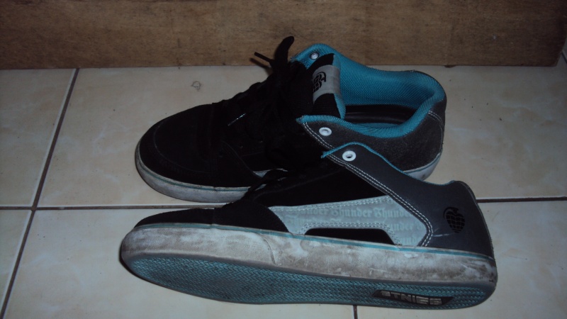 FOR SALE: skateshoes and bearing wheels w/ TD trucks... Etnies12