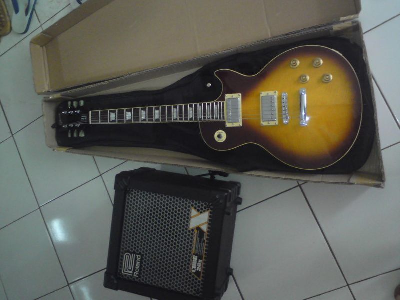 gibson lp+efek digitec grunge Gibson10