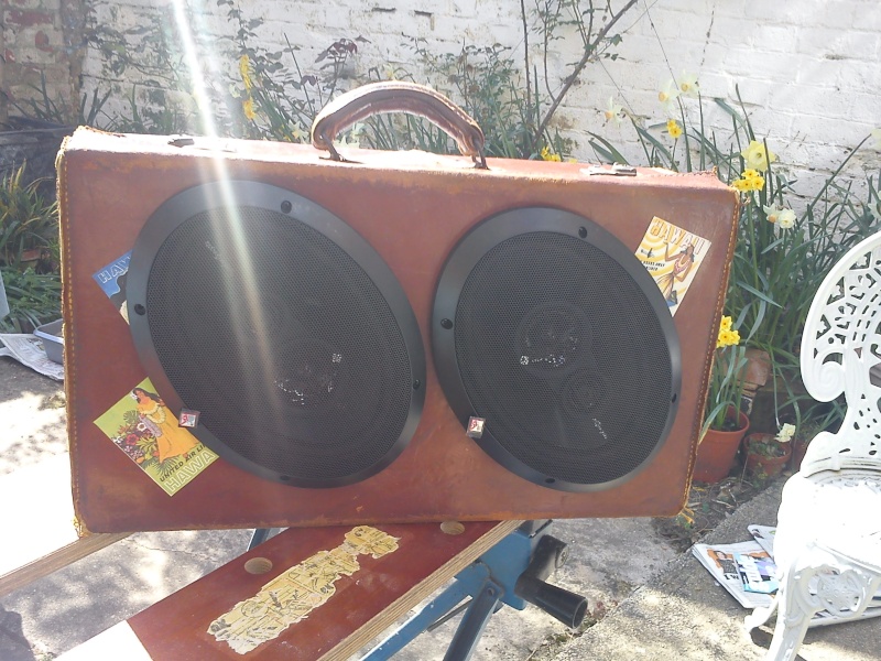How To: Make A Retro Speaker Box Dsc00418