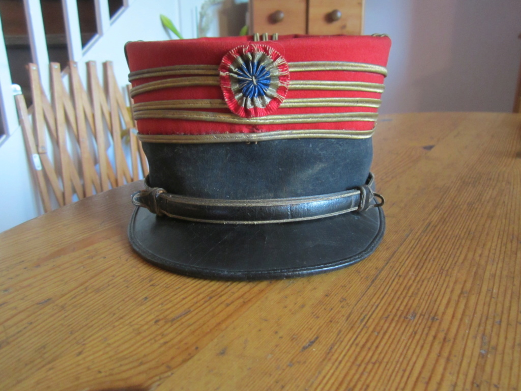 nom d'un colonel sur un kepi grande tenue 00335