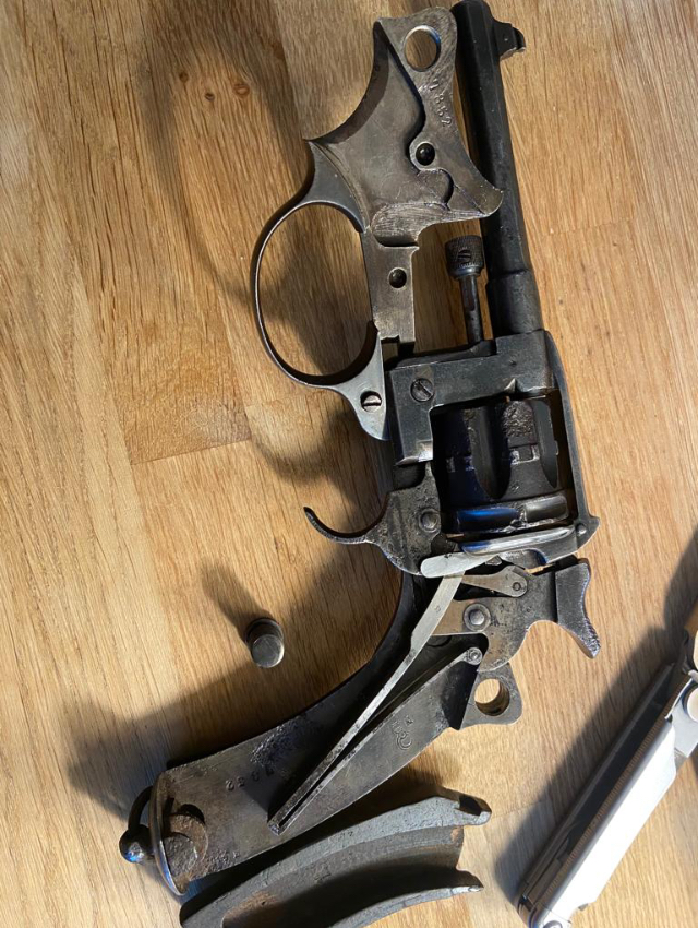 Revolver 1892 civil Lamure & Gidrol étrange  D636e010