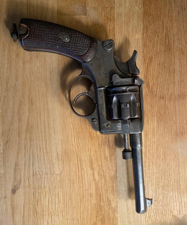 Revolver 1892 civil Lamure & Gidrol étrange  Eab07210
