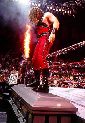 WWE: Extreme Rules - 1er mai 2011 (Résultats) Kane11